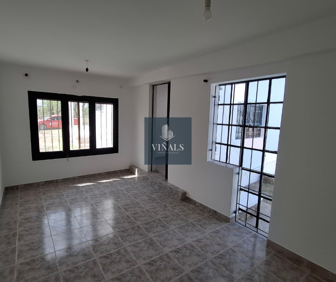 CASA + MONOAMBIENTE EN VENTA, EMBALSE, B° AMAPOLAS