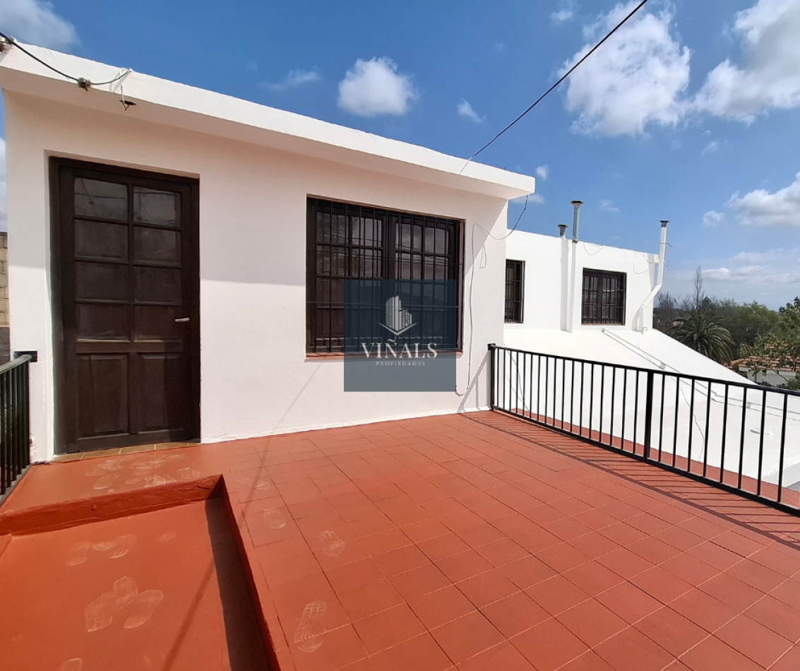 CASA + MONOAMBIENTE EN VENTA, EMBALSE, B° AMAPOLAS