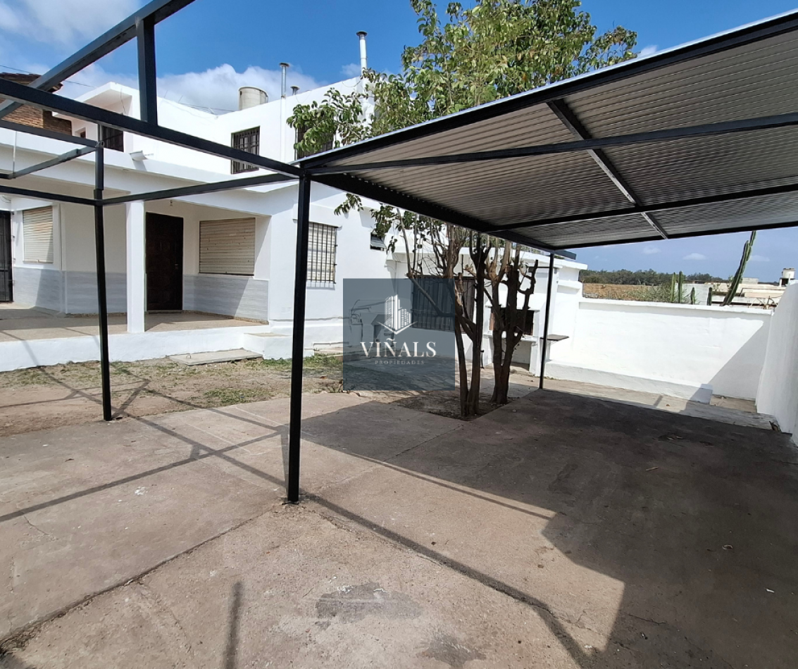 CASA + MONOAMBIENTE EN VENTA, EMBALSE, B° AMAPOLAS