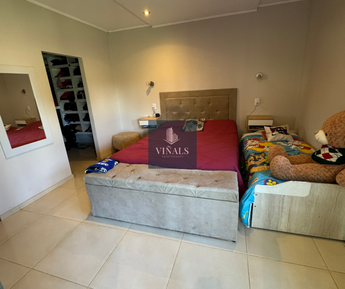 CASA DE 5 AMBIENTES EN ALMAFUERTE, B° TIERRAS DEL FUNDADOR