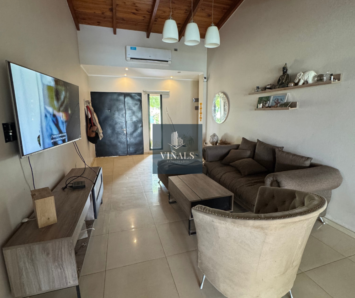 CASA DE 5 AMBIENTES EN ALMAFUERTE, B° TIERRAS DEL FUNDADOR