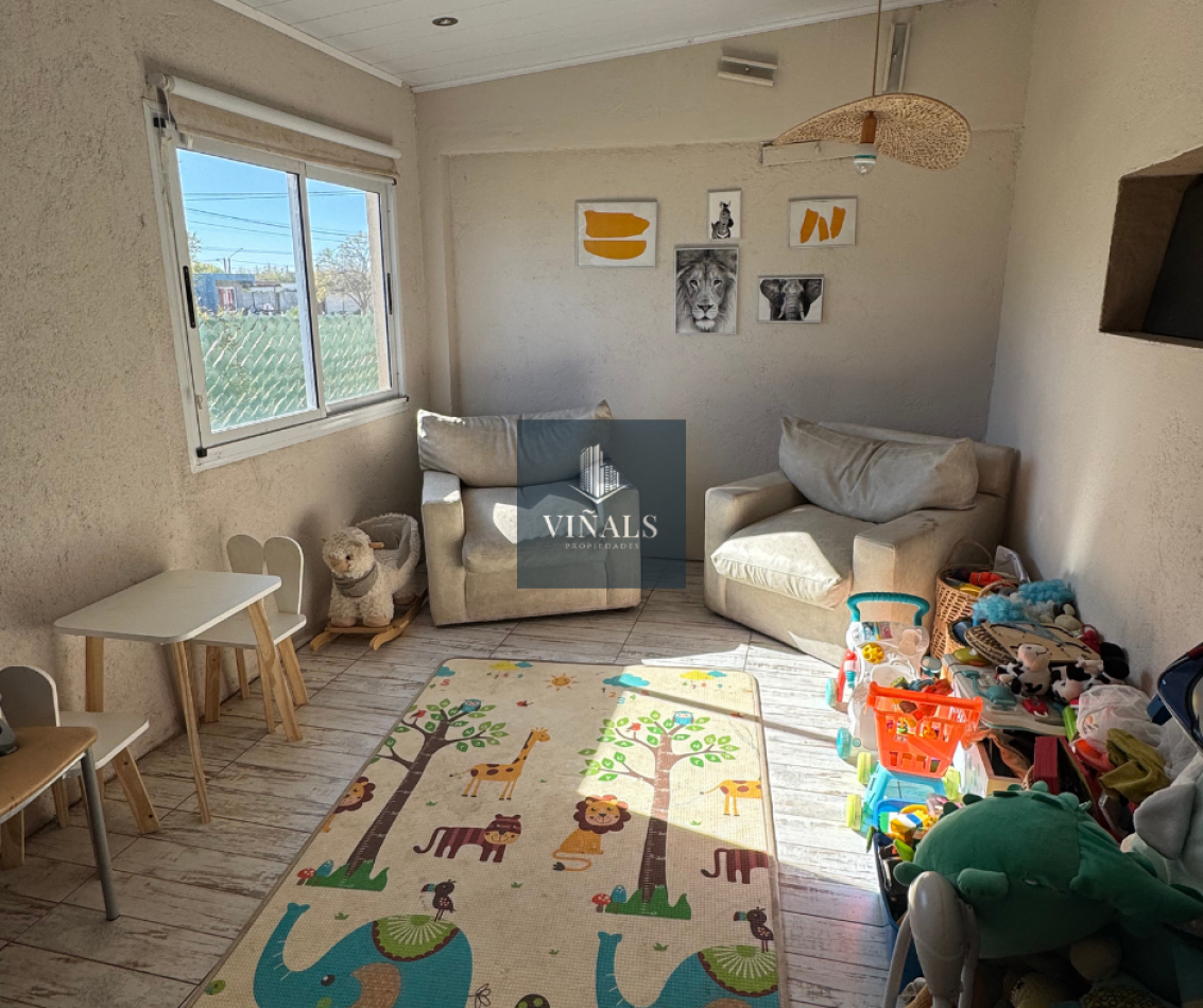 CASA DE 5 AMBIENTES EN ALMAFUERTE, B° TIERRAS DEL FUNDADOR