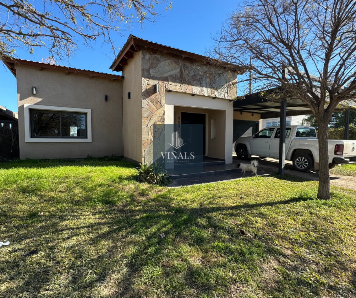 CASA DE 5 AMBIENTES EN ALMAFUERTE, B° TIERRAS DEL FUNDADOR