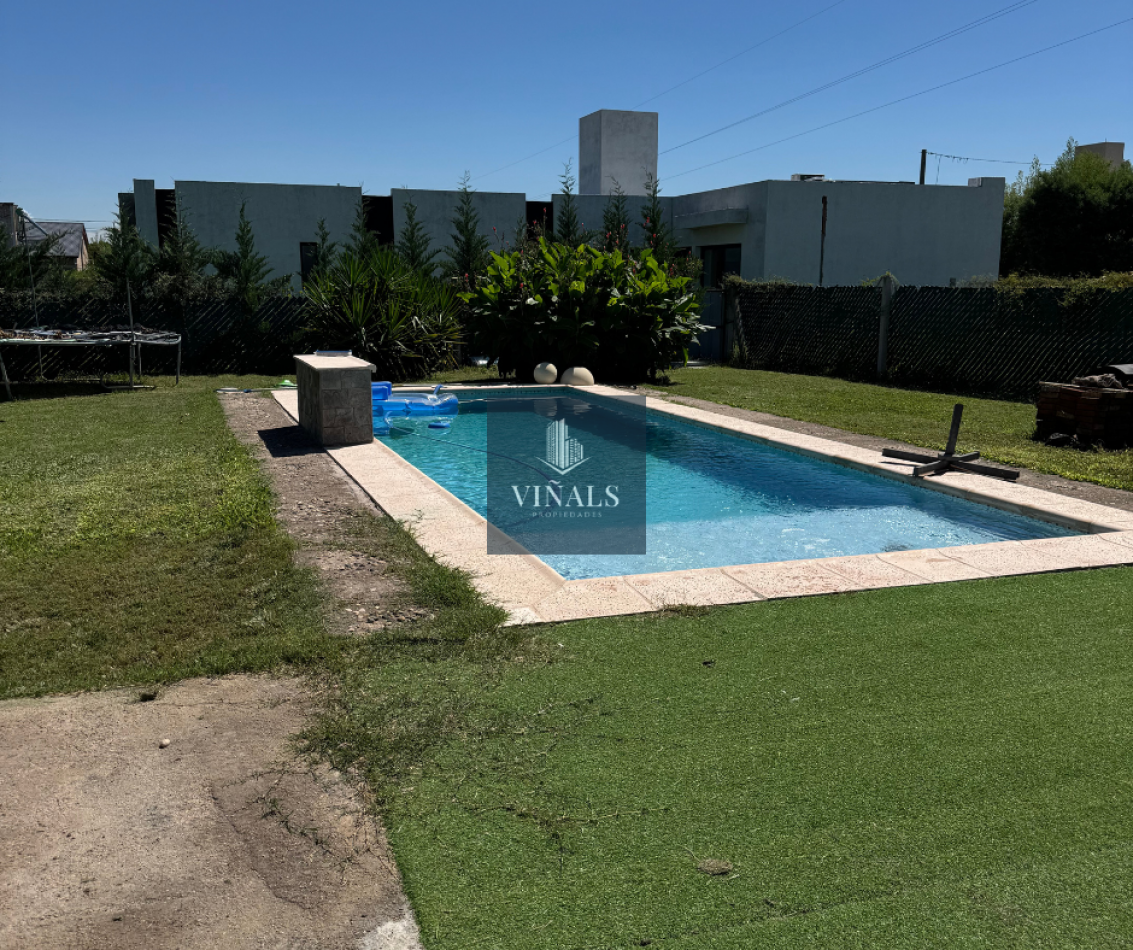 CASA DE 5 AMBIENTES EN ALMAFUERTE, B° TIERRAS DEL FUNDADOR