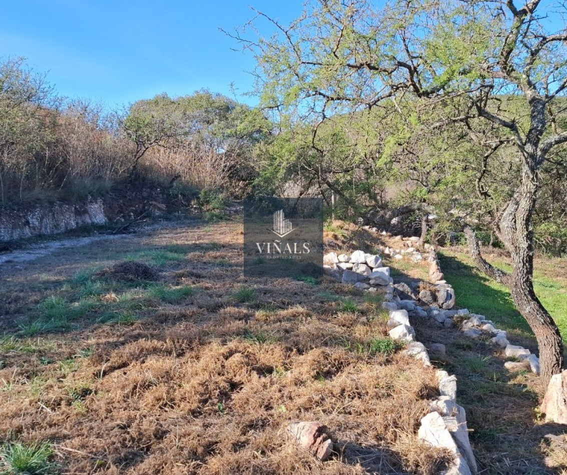VENTA DE LOTE  EN EMBALSE CAMINO A SEGUNDA USINA