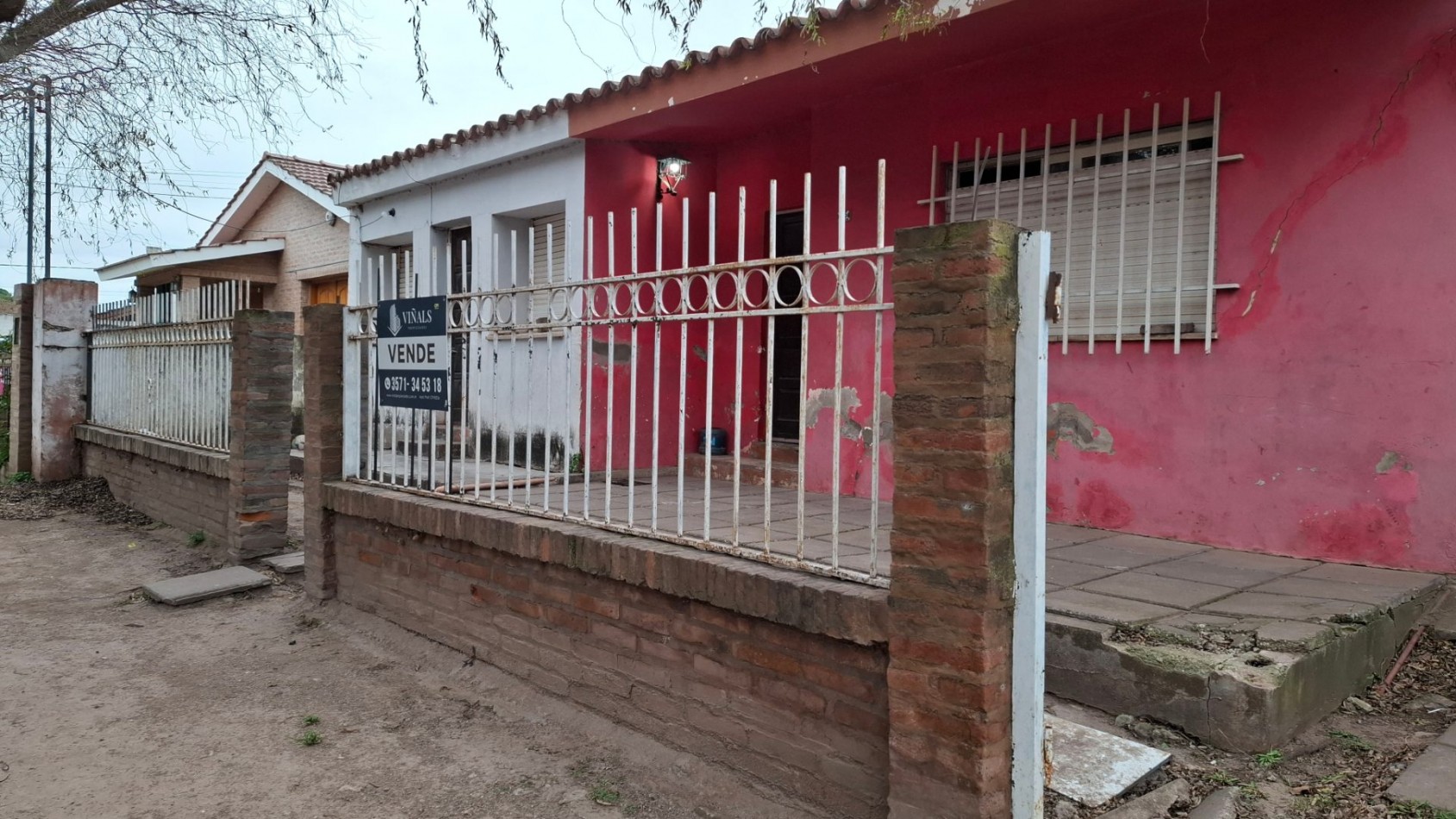 CASA A REFACCIONAR EN EL CENTRO DE EMBALSE