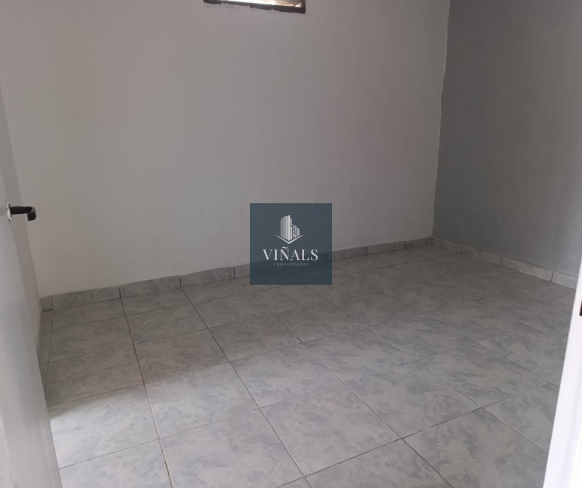 CASA EN LOTE ESQUINA EN ALMAFUERTE