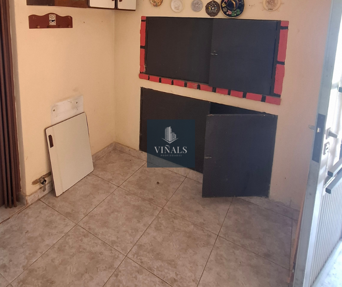 Casa en Villa Rumipal 3 dormitorios, lote esquina y gas natural