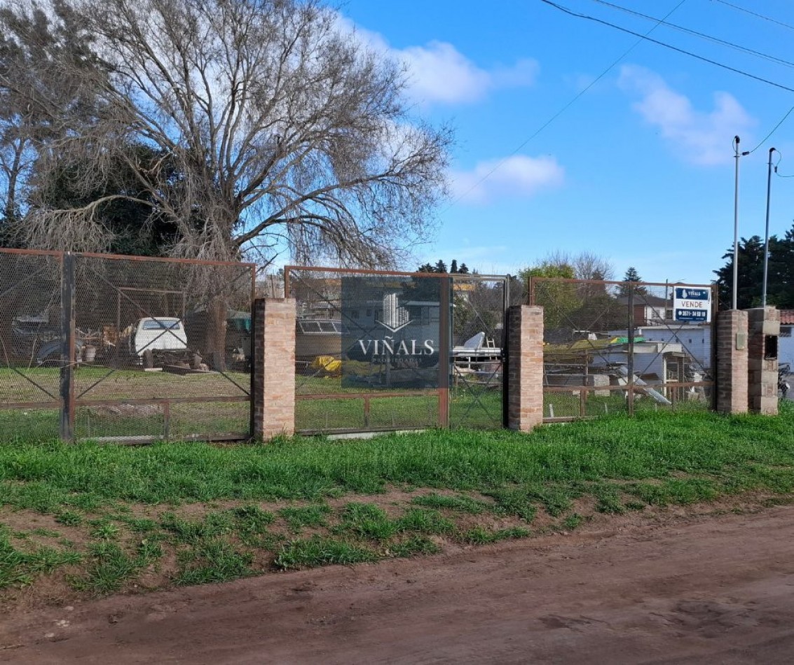 LOTE EN BARRIO LAS FLORES EMBALSE