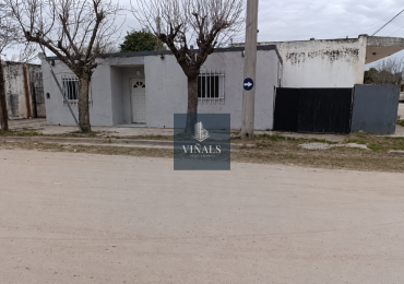 CASA EN LOTE ESQUINA EN ALMAFUERTE